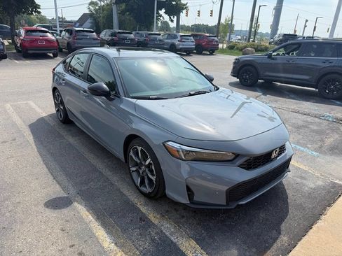 Used 2026 Honda Civic Sport Touring image 4