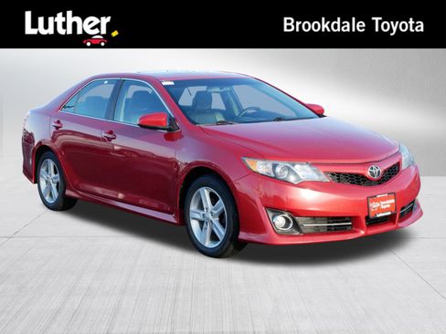 Used 2012 Toyota Camry SE w/ Convenience Pkg image 1