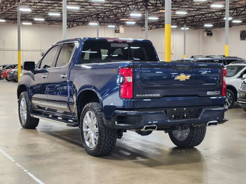 Used 2023 Chevrolet Silverado 1500 High Country w/ High Country Premium Package AWD/4WD image 10