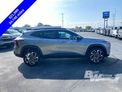 Used 2025 Chevrolet Trax RS w/ Driver Confidence Package FWD image 9