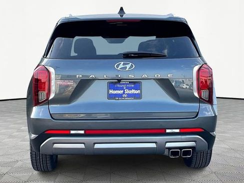 Used 2024 Hyundai Palisade Limited image 4
