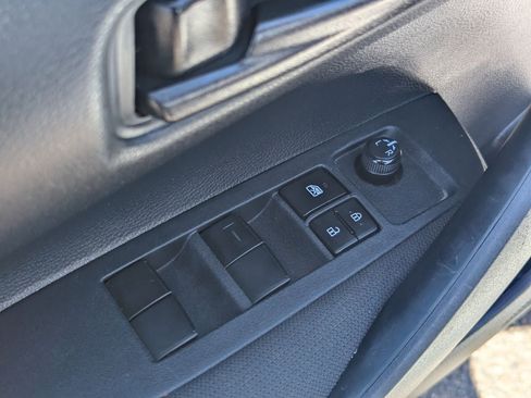Used 2023 Toyota Corolla LE image 21