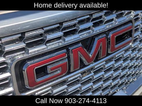 Used 2023 GMC Yukon XL Denali AWD/4WD image 44