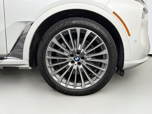 Used 2024 BMW X7 xDrive40i w/ Executive Package AWD/4WD image 37