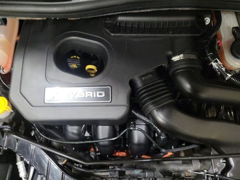 Used 2018 Ford C-MAX SE w/ Interior Protection Package image 30