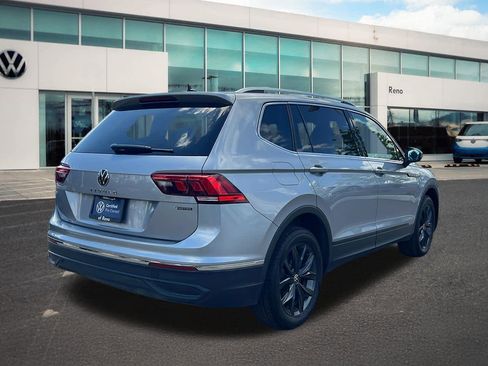 Certified 2024 Volkswagen Tiguan SE w/ Panoramic Sunroof Package AWD/4WD image 5