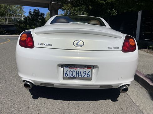 Used 2005 Lexus SC 430 Convertible image 8
