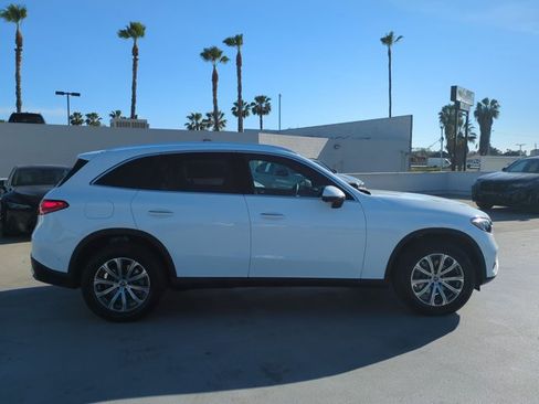 Used 2025 Mercedes-Benz GLC 300 image 4