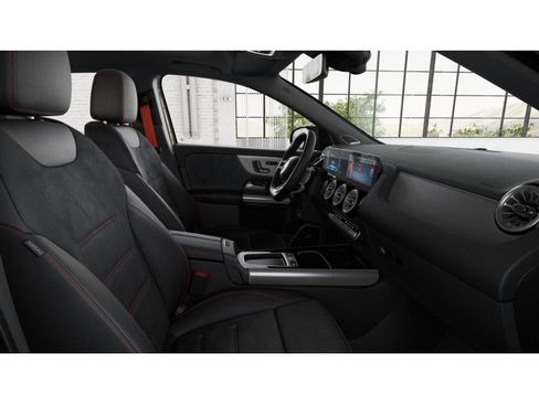 New 2026 Mercedes-Benz GLA 35 AMG 4MATIC image 4