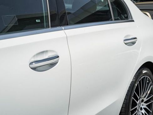 Used 2023 Mercedes-Benz C 300 4MATIC Sedan image 16