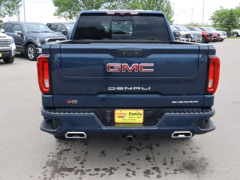 Used 2020 GMC Sierra 1500 Denali w/ Denali Ultimate Package AWD/4WD image 6