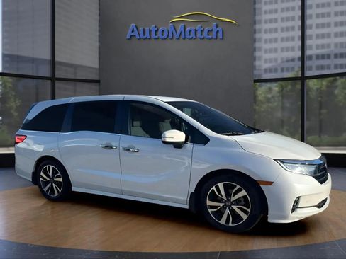 Used 2023 Honda Odyssey Touring image 13