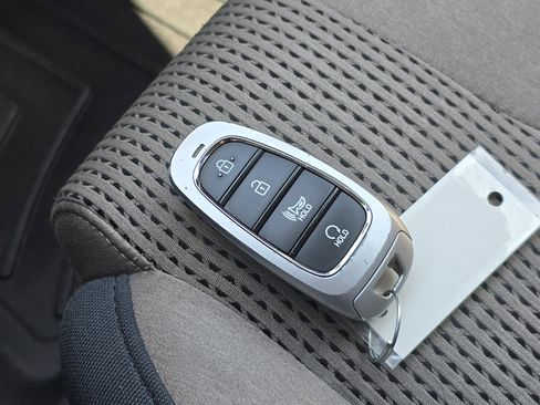Used 2022 Hyundai Santa Fe SEL FWD image 31