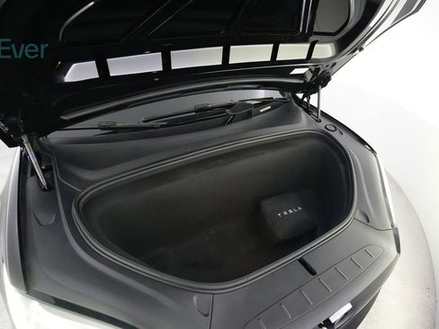 Used 2023 Tesla Model X image 26