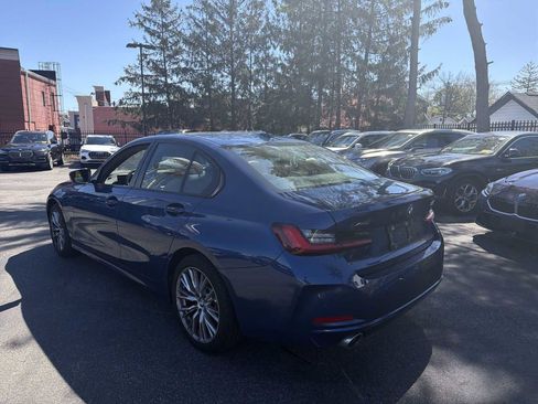 Certified 2023 BMW 330i xDrive Sedan w/ Convenience Package AWD/4WD image 9