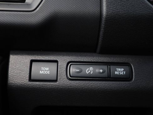 Used 2022 Nissan Frontier S w/ Technology Package RWD image 32