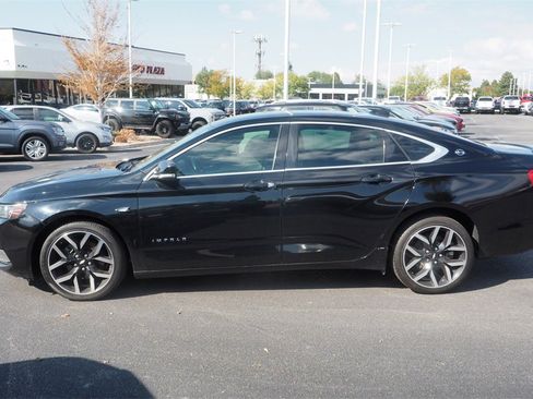 Used 2017 Chevrolet Impala LT image 8