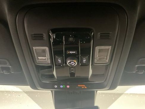 Certified 2026 Chevrolet Suburban High Country image 22