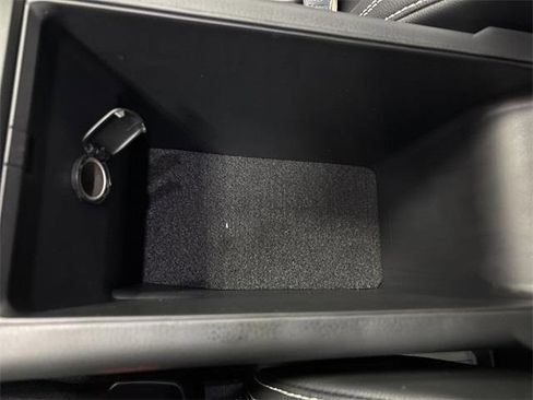 Used 2026 Toyota Camry SE w/ Multimedia Upgrade Package image 21