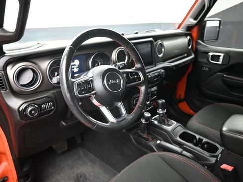 Used 2018 Jeep Wrangler Unlimited Rubicon AWD/4WD image 12