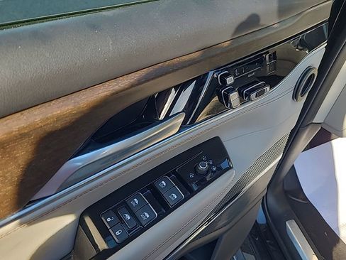 Used 2024 Jeep Grand Wagoneer L 4WD image 20