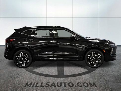 Certified 2024 Chevrolet Blazer RS w/ Enhanced Convenience Package AWD/4WD image 9