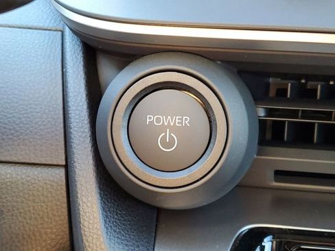 Used 2026 Toyota Prius LE image 18