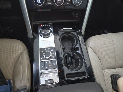 Used 2019 Land Rover Discovery HSE AWD/4WD image 33