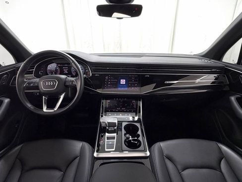 Used 2025 Audi Q7 2.0T Premium w/ Convenience Package AWD/4WD image 8
