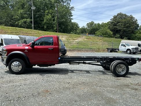 New 2026 RAM 5500 Tradesman AWD/4WD image 2