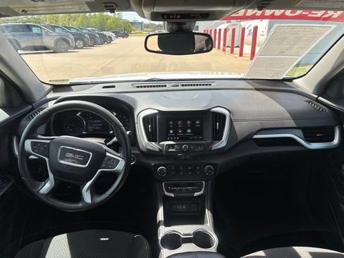 Used 2024 GMC Terrain SLE FWD image 26