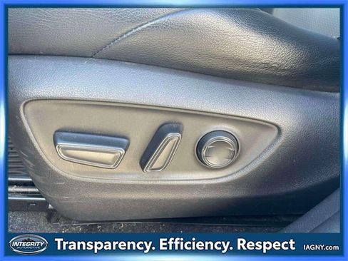 Used 2021 Toyota RAV4 SE image 18