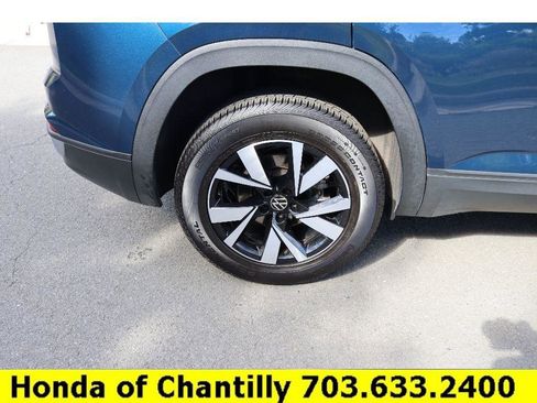 Used 2021 Volkswagen Atlas Cross Sport SE image 34