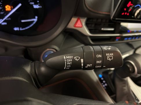 Used 2022 Toyota Sienna XSE image 18