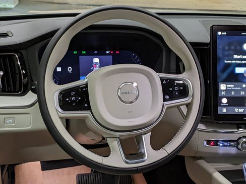 New 2026 Volvo XC60 B5 Ultra w/ Protection Package Premier image 14