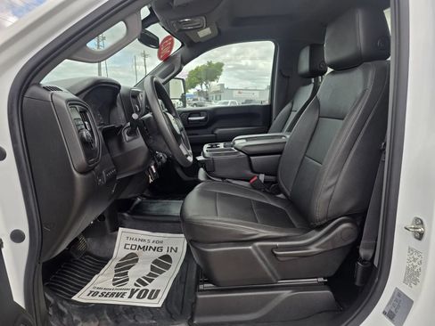 Used 2023 Chevrolet Silverado 2500 W/T w/ WT Convenience Package RWD image 11