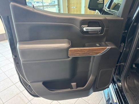 Used 2021 Chevrolet Silverado 1500 High Country w/ Safety Package II image 15