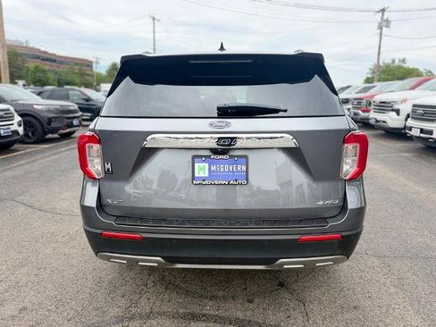 Certified 2022 Ford Explorer XLT w/ Equipment Group 202A AWD/4WD image 9