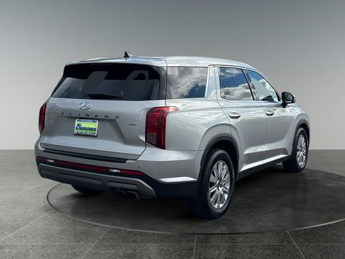 Used 2023 Hyundai Palisade SEL w/ Cargo Package AWD/4WD image 9