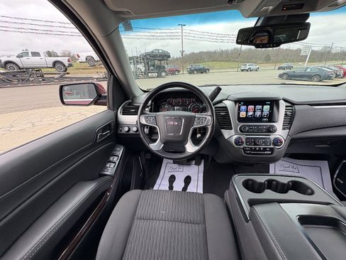 Used 2020 GMC Yukon SLE w/ HD Trailering Package image 23