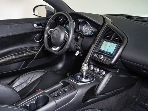 Used 2012 Audi R8 V8 AWD/4WD image 17