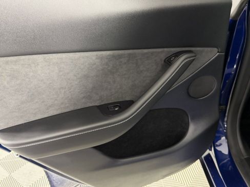 Used 2023 Tesla Model Y Long Range image 26