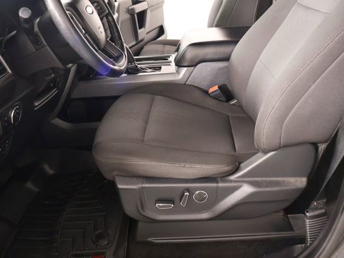 Used 2018 Ford F150 XLT w/ Equipment Group 302A Luxury AWD/4WD image 13