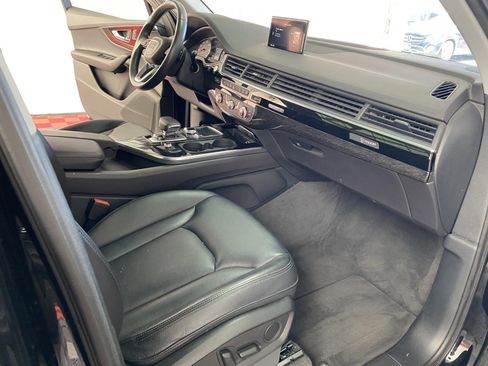 Used 2019 Audi Q7 3.0T Premium w/ Convenience Package AWD/4WD image 8