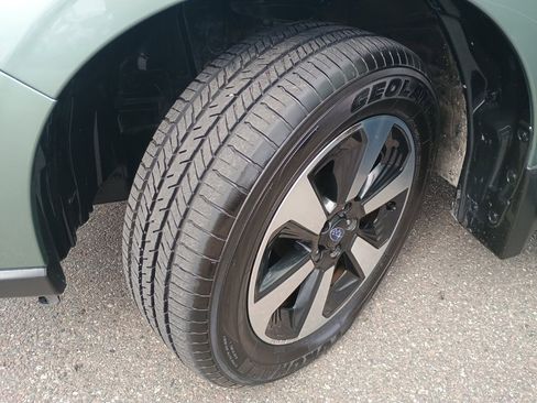 Used 2017 Subaru Forester 2.5i Premium w/ All-Weather Package image 10