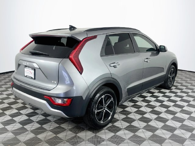 Used 2025 Kia Niro LX FWD image 8