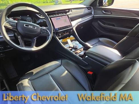 Used 2023 Jeep Grand Cherokee L Limited AWD/4WD image 24