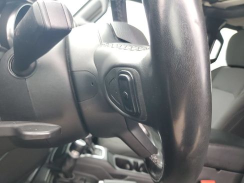 Used 2021 Jeep Wrangler Unlimited Sport AWD/4WD image 12