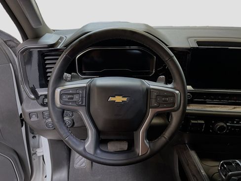 Used 2025 Chevrolet Silverado 1500 LTZ w/ LTZ Premium Package AWD/4WD image 11