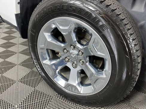 Used 2022 RAM 1500 Big Horn AWD/4WD image 16